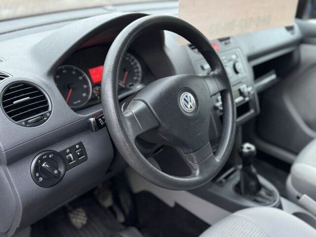 Синий Фольксваген Кадди, объемом двигателя 1.4 л и пробегом 266 тыс. км за 7550 $, фото 11 на Automoto.ua