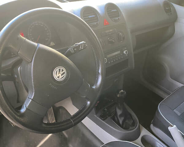 Синий Фольксваген Кадди, объемом двигателя 1.9 л и пробегом 235 тыс. км за 6200 $, фото 9 на Automoto.ua