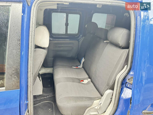 Синий Фольксваген Кадди, объемом двигателя 1.9 л и пробегом 252 тыс. км за 8500 $, фото 9 на Automoto.ua