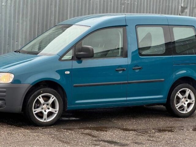 Синій Фольксваген Кадді, об'ємом двигуна 1.6 л та пробігом 206 тис. км за 5000 $, фото 9 на Automoto.ua