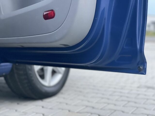 Синий Фольксваген Кадди, объемом двигателя 1.9 л и пробегом 239 тыс. км за 7300 $, фото 21 на Automoto.ua