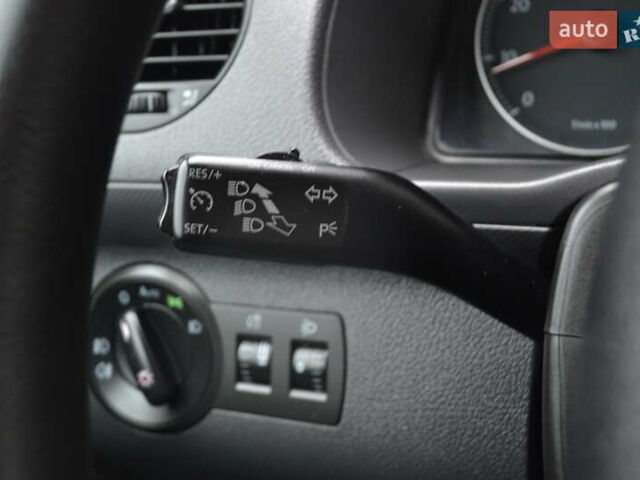 Синій Фольксваген Кадді, об'ємом двигуна 1.6 л та пробігом 216 тис. км за 9950 $, фото 34 на Automoto.ua