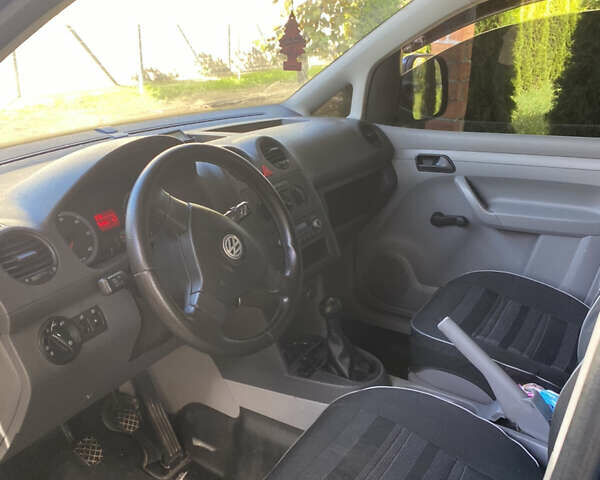 Синий Фольксваген Кадди, объемом двигателя 1.9 л и пробегом 235 тыс. км за 6200 $, фото 7 на Automoto.ua