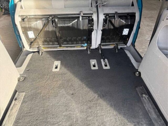 Синій Фольксваген Кадді, об'ємом двигуна 1.6 л та пробігом 206 тис. км за 5000 $, фото 20 на Automoto.ua