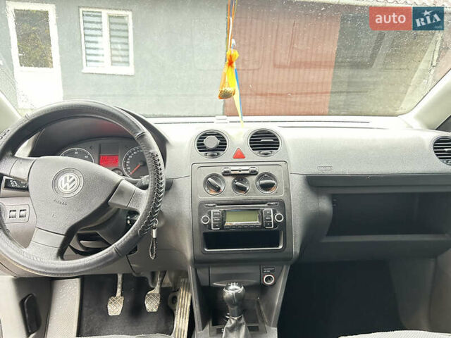 Синий Фольксваген Кадди, объемом двигателя 1.9 л и пробегом 252 тыс. км за 8500 $, фото 10 на Automoto.ua