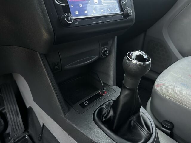 Синій Фольксваген Кадді, об'ємом двигуна 1.9 л та пробігом 241 тис. км за 8999 $, фото 12 на Automoto.ua