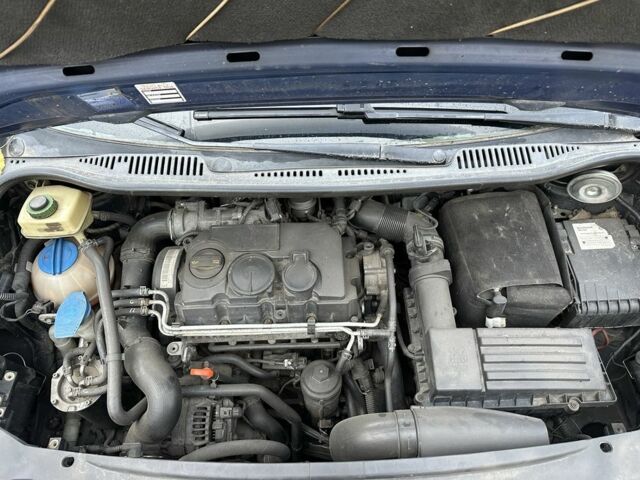 Синій Фольксваген Кадді, об'ємом двигуна 1.9 л та пробігом 241 тис. км за 8999 $, фото 14 на Automoto.ua