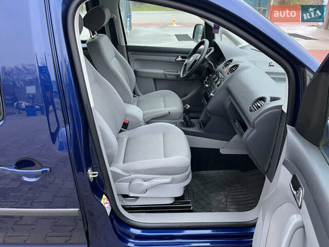 Синий Фольксваген Кадди, объемом двигателя 1.39 л и пробегом 266 тыс. км за 7499 $, фото 33 на Automoto.ua