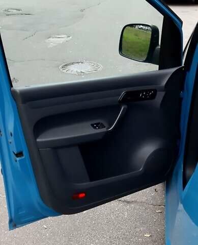 Синій Фольксваген Кадді, об'ємом двигуна 1.2 л та пробігом 251 тис. км за 6300 $, фото 12 на Automoto.ua