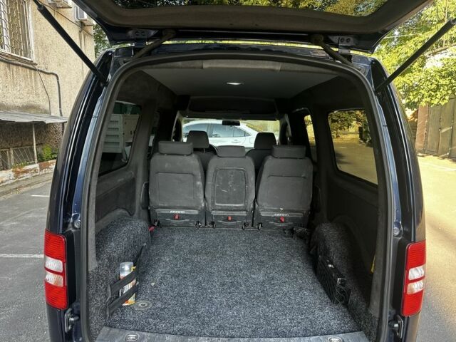 Синий Фольксваген Кадди, объемом двигателя 1.6 л и пробегом 252 тыс. км за 9000 $, фото 6 на Automoto.ua