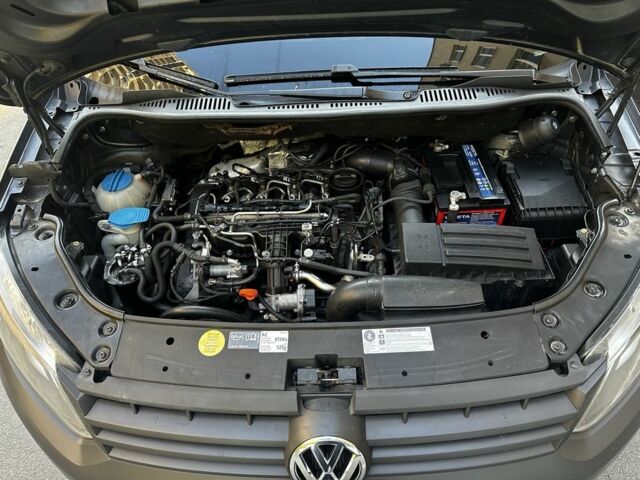 Синий Фольксваген Кадди, объемом двигателя 1.6 л и пробегом 252 тыс. км за 9000 $, фото 5 на Automoto.ua