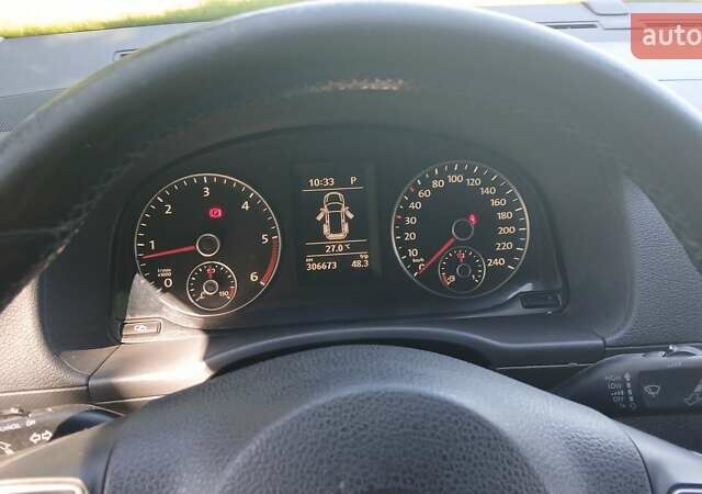 Синий Фольксваген Кадди, объемом двигателя 1.97 л и пробегом 320 тыс. км за 13000 $, фото 3 на Automoto.ua