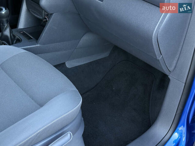 Синий Фольксваген Кадди, объемом двигателя 0 л и пробегом 246 тыс. км за 10850 $, фото 79 на Automoto.ua