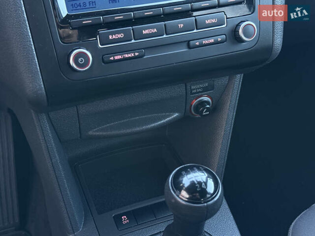 Синий Фольксваген Кадди, объемом двигателя 0 л и пробегом 246 тыс. км за 10850 $, фото 50 на Automoto.ua