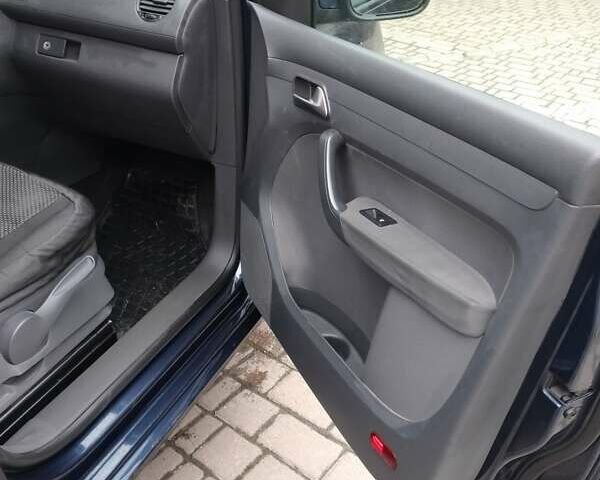 Синій Фольксваген Кадді, об'ємом двигуна 1.97 л та пробігом 270 тис. км за 10650 $, фото 10 на Automoto.ua