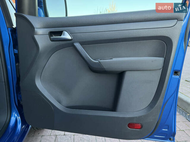 Синий Фольксваген Кадди, объемом двигателя 0 л и пробегом 246 тыс. км за 10850 $, фото 80 на Automoto.ua