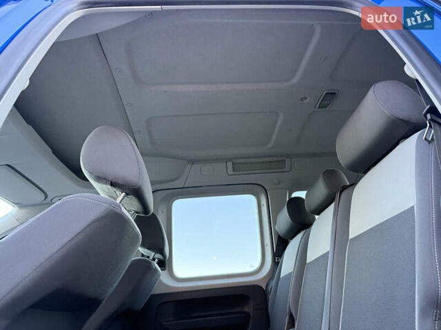 Синий Фольксваген Кадди, объемом двигателя 0 л и пробегом 246 тыс. км за 10850 $, фото 63 на Automoto.ua