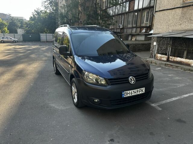 Синий Фольксваген Кадди, объемом двигателя 1.6 л и пробегом 252 тыс. км за 9000 $, фото 1 на Automoto.ua