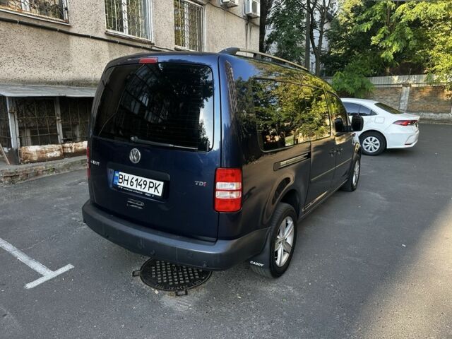 Синий Фольксваген Кадди, объемом двигателя 1.6 л и пробегом 252 тыс. км за 9000 $, фото 4 на Automoto.ua