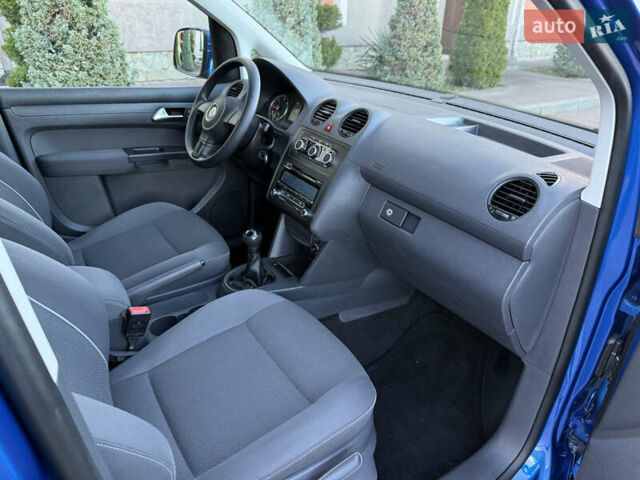 Синий Фольксваген Кадди, объемом двигателя 0 л и пробегом 246 тыс. км за 10850 $, фото 71 на Automoto.ua