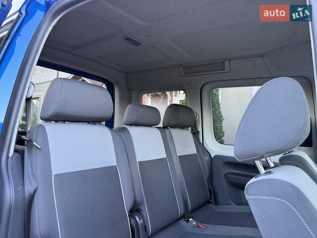 Синий Фольксваген Кадди, объемом двигателя 0 л и пробегом 246 тыс. км за 10850 $, фото 67 на Automoto.ua