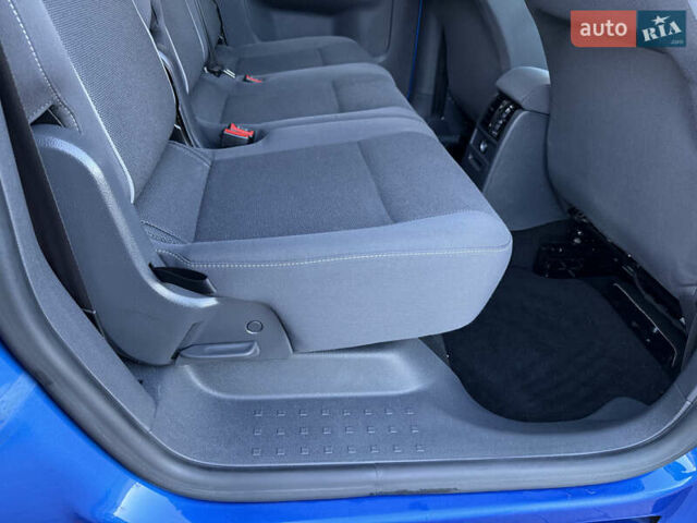 Синий Фольксваген Кадди, объемом двигателя 0 л и пробегом 246 тыс. км за 10850 $, фото 70 на Automoto.ua