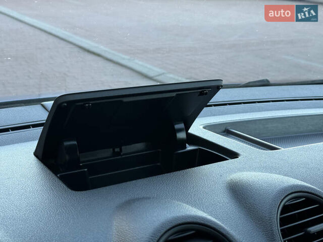 Синий Фольксваген Кадди, объемом двигателя 0 л и пробегом 246 тыс. км за 10850 $, фото 47 на Automoto.ua