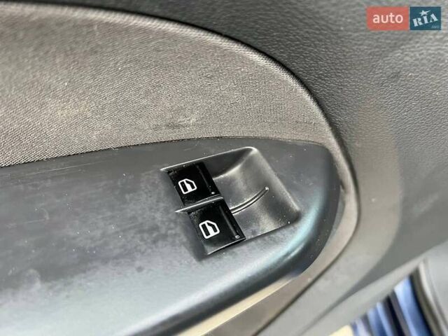 Синий Фольксваген Кадди, объемом двигателя 2 л и пробегом 275 тыс. км за 12590 $, фото 15 на Automoto.ua