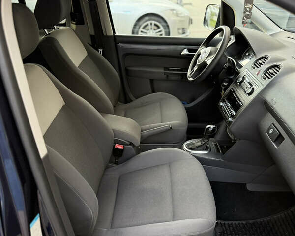 Синий Фольксваген Кадди, объемом двигателя 1.6 л и пробегом 183 тыс. км за 12499 $, фото 18 на Automoto.ua