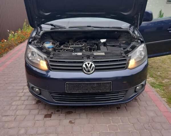 Синий Фольксваген Кадди, объемом двигателя 1.6 л и пробегом 250 тыс. км за 9200 $, фото 6 на Automoto.ua