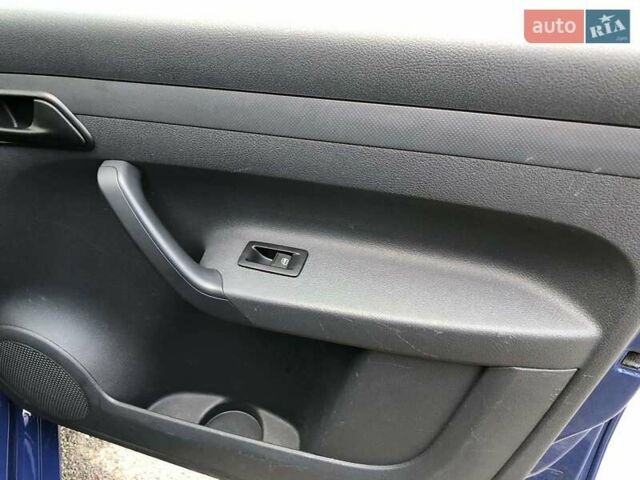 Синій Фольксваген Кадді, об'ємом двигуна 2 л та пробігом 200 тис. км за 10500 $, фото 9 на Automoto.ua