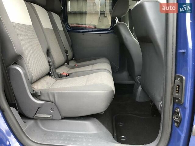 Синій Фольксваген Кадді, об'ємом двигуна 2 л та пробігом 200 тис. км за 10500 $, фото 17 на Automoto.ua