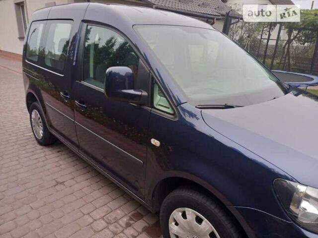 Синий Фольксваген Кадди, объемом двигателя 1.6 л и пробегом 250 тыс. км за 9200 $, фото 1 на Automoto.ua