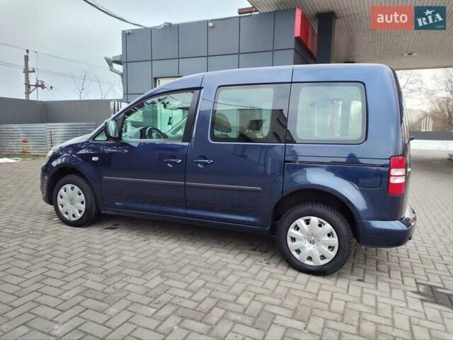 Синій Фольксваген Кадді, об'ємом двигуна 1.6 л та пробігом 258 тис. км за 8999 $, фото 5 на Automoto.ua