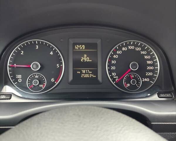 Синій Фольксваген Кадді, об'ємом двигуна 1.6 л та пробігом 258 тис. км за 8999 $, фото 54 на Automoto.ua