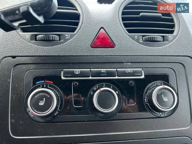 Синий Фольксваген Кадди, объемом двигателя 2 л и пробегом 275 тыс. км за 12590 $, фото 20 на Automoto.ua