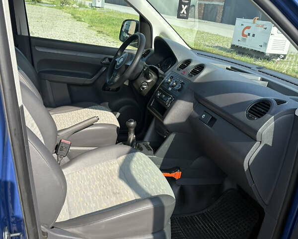Фольксваген Кадди 2012 в Хмельницком на Automoto.ua Синий Фольксваген Кадди, объемом двигателя 1.6 л и пробегом 251 тыс. км за 7100 $, фото 10 на Automoto.ua
