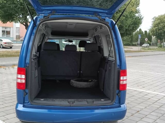 Синий Фольксваген Кадди, объемом двигателя 1.6 л и пробегом 227 тыс. км за 11999 $, фото 6 на Automoto.ua