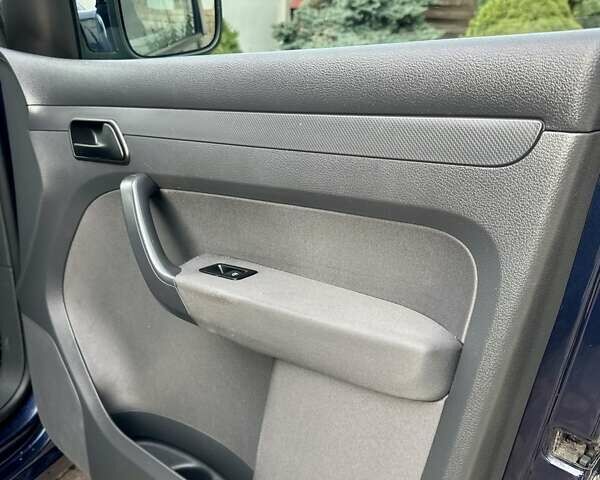 Синій Фольксваген Кадді, об'ємом двигуна 1.6 л та пробігом 230 тис. км за 12950 $, фото 30 на Automoto.ua