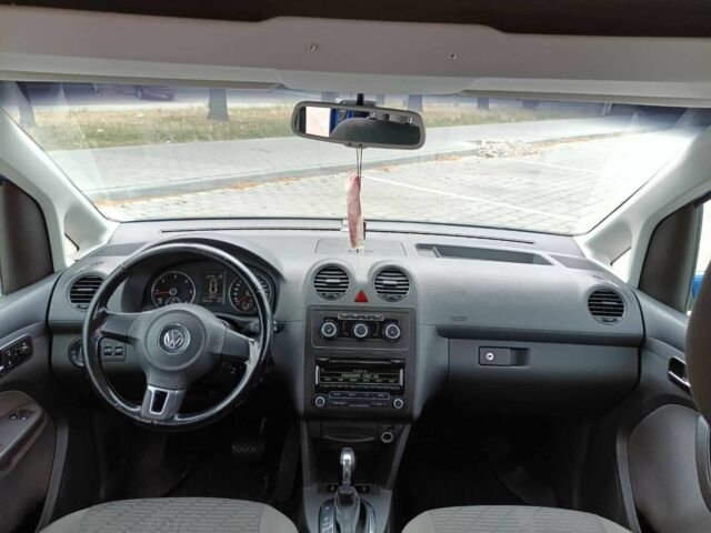 Синий Фольксваген Кадди, объемом двигателя 1.6 л и пробегом 227 тыс. км за 11999 $, фото 12 на Automoto.ua