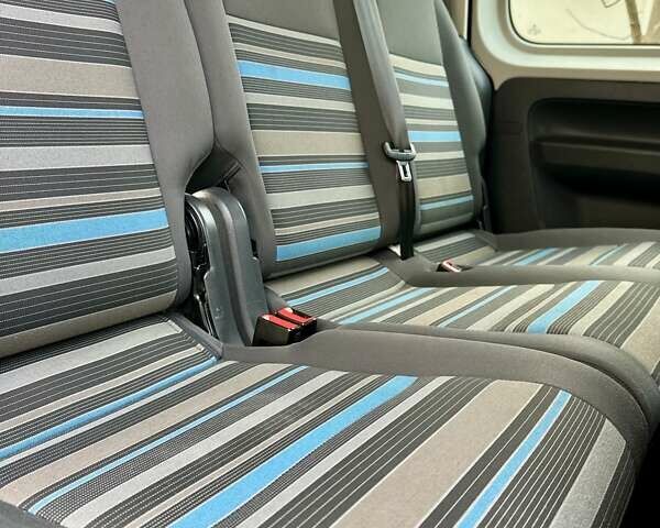 Синій Фольксваген Кадді, об'ємом двигуна 1.6 л та пробігом 230 тис. км за 12950 $, фото 27 на Automoto.ua