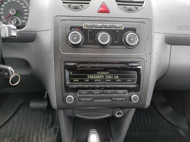 Синий Фольксваген Кадди, объемом двигателя 1.6 л и пробегом 227 тыс. км за 11999 $, фото 14 на Automoto.ua