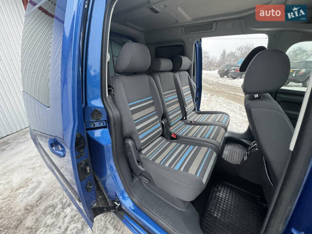 Синий Фольксваген Кадди, объемом двигателя 1.6 л и пробегом 236 тыс. км за 11800 $, фото 56 на Automoto.ua