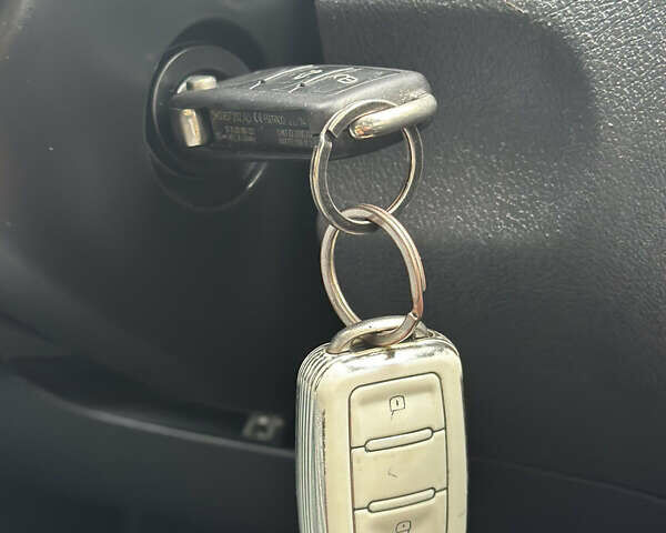 Фольксваген Кадди 2014 в Луцке на Automoto.ua Синий Фольксваген Кадди, объемом двигателя 1.6 л и пробегом 237 тыс. км за 12450 $, фото 38 на Automoto.ua