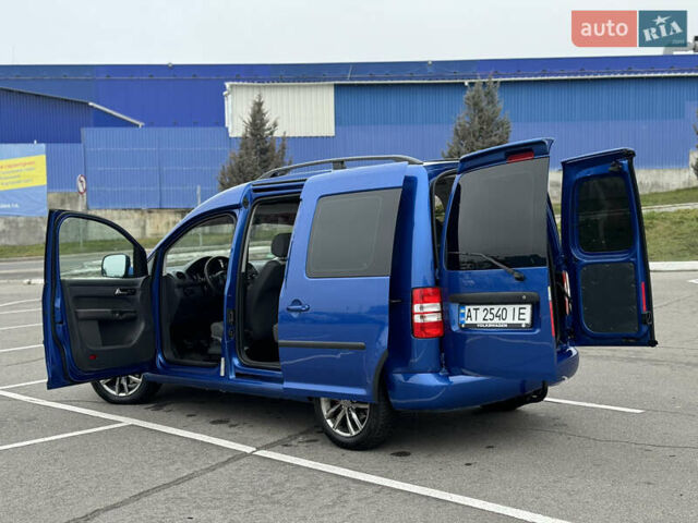 Синій Фольксваген Кадді, об'ємом двигуна 1.6 л та пробігом 251 тис. км за 12000 $, фото 23 на Automoto.ua
