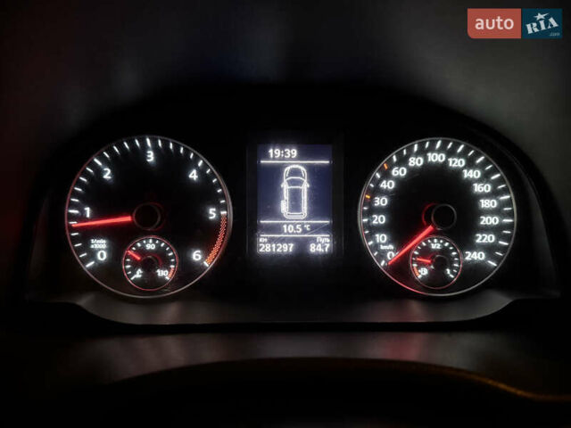 Синий Фольксваген Кадди, объемом двигателя 1.6 л и пробегом 281 тыс. км за 11200 $, фото 26 на Automoto.ua