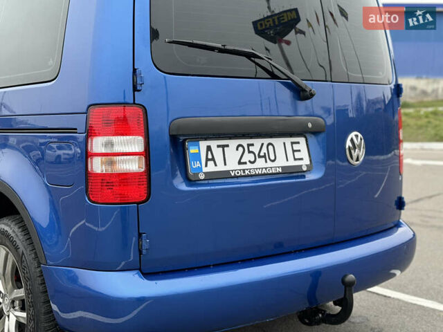 Синій Фольксваген Кадді, об'ємом двигуна 1.6 л та пробігом 251 тис. км за 12000 $, фото 7 на Automoto.ua