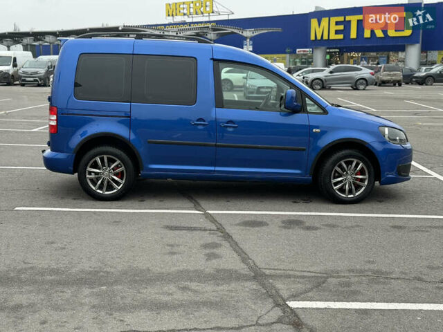 Синій Фольксваген Кадді, об'ємом двигуна 1.6 л та пробігом 251 тис. км за 12000 $, фото 11 на Automoto.ua