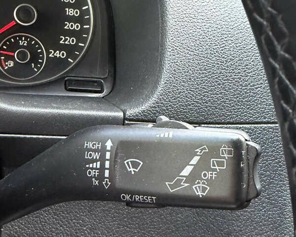 Синий Фольксваген Кадди, объемом двигателя 1.6 л и пробегом 281 тыс. км за 11200 $, фото 23 на Automoto.ua