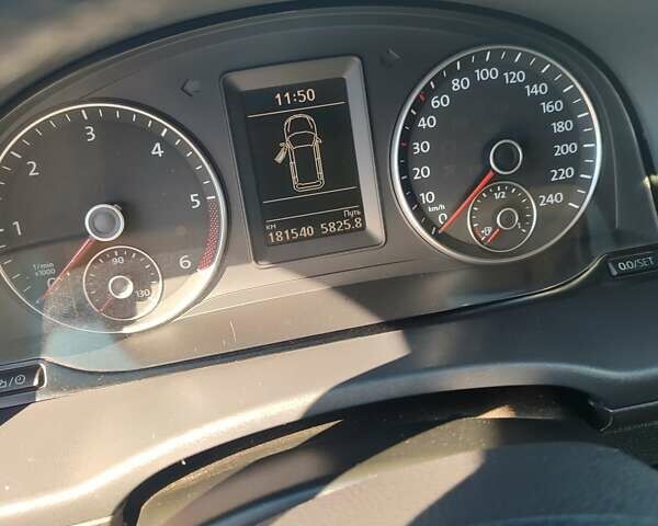 Синій Фольксваген Кадді, об'ємом двигуна 1.97 л та пробігом 181 тис. км за 17000 $, фото 4 на Automoto.ua